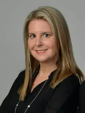 Emily Nied, Virginia Beach, Real Estate Agent